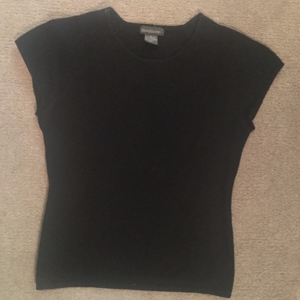 sleeveless black cashmere sweater